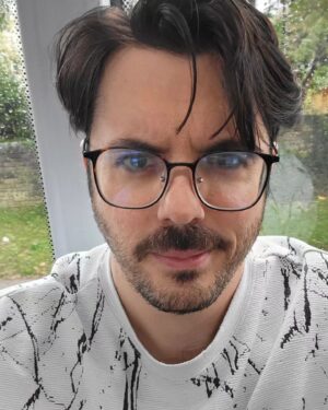 Joshua Ovenshire Instagram - Went to Wngland and took a bunch of selfies.