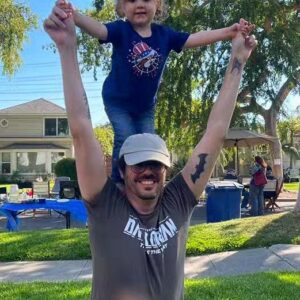Joshua Ovenshire Instagram - This dad is trying so hard. As long as she's smiling, I'm winning #4thofjuly
