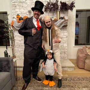 Joshua Ovenshire Instagram - I'm sorry. But my family costume is the best family costume. Mainly because my wife went all out on hers and stayed in character the whole time