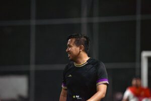 Joshua Suherman Instagram - Tau-tau diajakin @patragumala main bola lapangan gede bareng @gen987fm | Makasih yak GenFM dan SobatGen