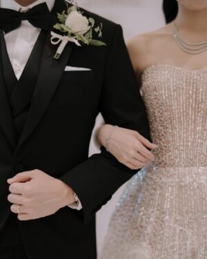 Joshua Tan Instagram - Mr and Mrs Joshua 👰🏻‍♀️🤵🏻‍♂️

#FeelLoved #LvcXJoshuaZoen #LoveandCo