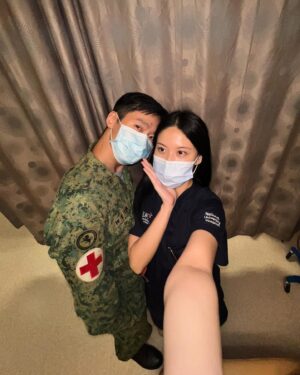 Joshua Tan Instagram - When senior medic meets junior doctor 🚑 👩‍⚕️