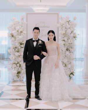 Joshua Tan Instagram - Mr and Mrs Joshua 👰🏻‍♀️🤵🏻‍♂️

#FeelLoved #LvcXJoshuaZoen #LoveandCo