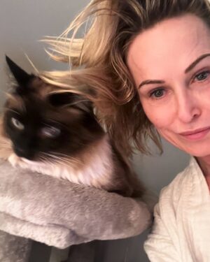 Josie Bissett Instagram - My beautiful grandkitty 🥳💕#Uzi @maya.estess