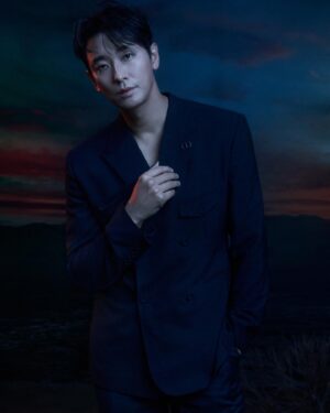 Ju Ji-hoon Instagram - #DiorBeauty #esquirekorea