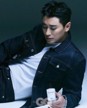 Ju Ji-hoon Instagram - DIOR BEAUTY X GQ KOREA
강렬하고 신비로운 향의
디올 소바쥬와 함께한 시간

#디올뷰티 #디올향수 #디올소바쥬 #소바쥬오드뚜왈렛 #DiorParfums #DiorSauvage @DIOR
