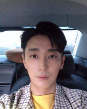 Ju Ji-hoon Instagram - #아이템 D-day pm10시 두두둥