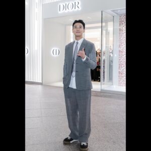 Ju Ji-hoon Instagram - Dior Taipei 101 Store Opening 🤙

#dior @dior