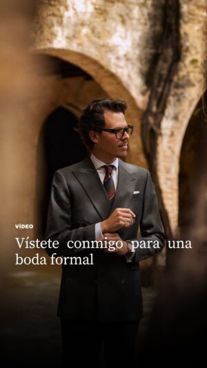 Juan Avellaneda Instagram - Vístete conmigo para una boda formal , además si me hacéis consultas me las guardo para irlas respondiendo en otros vídeos ✨🫰🏻✨

#boda #traje #novio #suit #novia #invitada #invitado