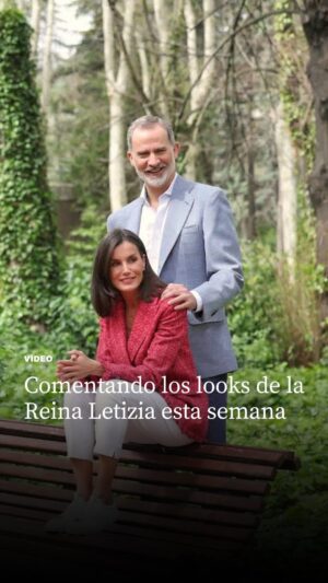 Juan Avellaneda Instagram - Comentando los últimos look de la Reina Letizia esta semana 

#royals #letizia #reinaletiziadeespaña #felipevi #royalfamily