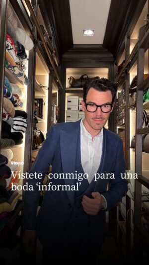 Juan Avellaneda Instagram - ¿Te vistes conmigo para ir de boda ‘informal’? Además este look te sirve para esos eventos de noche de verano que necesitan un punto elegante pero no muy ‘puesto’

#boda #invitado #invitadaperfecta #traje #suitandtie #corbata #grwm