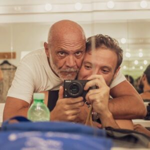 Juan Fernández Instagram - Él es Iván, un artista como la copa de un pino, con quién he tenido la gran suerte de compartir escenario en el Teatro Romano de Mérida. Gracias @ivancerezo.photo por todos los maravillosos momentos que hemos compartido.
@pentacionespectaculos @festivaldemerida #cultura #espectáculos #actor #actors #actorlife #acting  #theater #teatro #tvseries #tvshow #celebrities #lgtbi #lgtb #lgtbespaña #gayfriendly