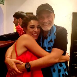 Juan Fernández Instagram - Ella es @salazarana5 
Hace años fui su padre y ahora soy su amigo y un admirador de su arte. Ella es actriz, una excelente bailaora y como cantaora "quita toas las tapaeras der sentío". De Cái tenía que ser.
#flamenco #music #arte #cultura #guitarra #cante #baile #instagood #picoftheday #photooftheday #actor #actors #actorlife #acting  #followme #followers #theater #teatro #tvseries #tvshow #celebrities #lgtbi #lgtbespaña #gayfriendly