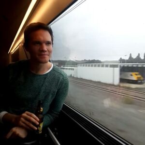 Juan Gil Navarro Instagram - Cerveza a 300km/h... París/Bordeaux