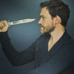 Juan Gil Navarro Instagram - "Ser o no ser...." por el genio de @machadito1 Desde septiembre, "Shakespeare (Todos y Ninguno)" con dirección de @jorgevitti en El Centro Cultural de la Cooperación.