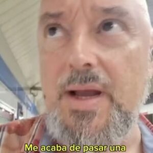 Juan Gómez-Jurado Instagram - Mi amigo @alberto_m._caliani tiene una experiencia inolvidable con un lector. Compradle una de sus novelas y no os arrepentiréis, es el mejor escritor que aún no conoces.