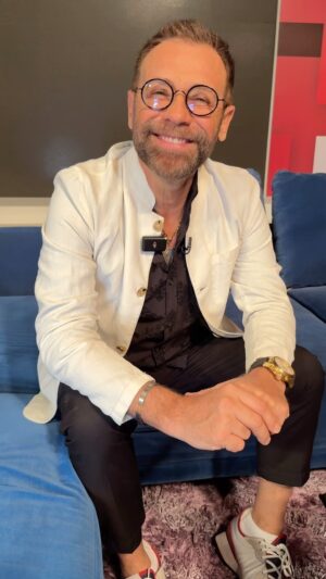 Juan Manuel Bernal Instagram - Esta tarde recibimos con mucho gusto la visita de @juanmanuelbernal en #Ventaneando, si te lo perdiste puedes encontrar la entrevista completa en el siguiente enlace. #LoVisteEnVentaneando. 📺 💚