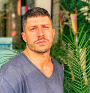 Juan Manuel Martino Instagram - Cómo siempre en las manos de mi amigo @juancruzgimenez @delacruz.ok 🙌