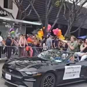 Juan Pablo Di Pace Instagram - Amazing to take part in @wehopride with @richardayoub for @projectangelfood ! 18,000 million meals deliver, 2,500 meals per day, 1.5 million per year… so proud to be a board member of this beautiful organization. “For life, for love, for as long as it takes”