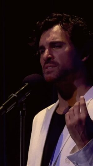 Juan Pablo Di Pace Instagram - Nothing like live… @therichardmarx #rightherewaiting Thank you @michaelorland for insisting on the song ;)