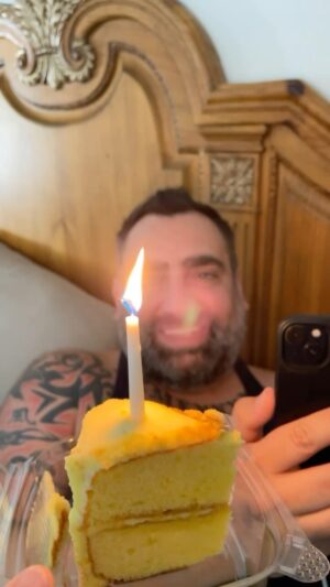 Juan Pablo Espinosa Instagram - You make celebrating your existence SO easy
With you I can stay up all night 
I can sleep in late 
I can always count on an AMAZING Dinner 
“Are you a cook or a chef?” I don’t know…
But it works wonders with me!
There is always room for dessert
You wash the dishes in 5 min… it takes me 30
You read lines with me and help me tape endless self tapes 
And give it your all #bestselftapepartnerwithnochoice
You bring peace and stability to my life
Y como decimos en Colombia, gracias por no joder! 
Por ser tú y dejarme ser yo! 
“Por muchos más!” 🥂 🎂 ✨ 🥳 
Te Amo!