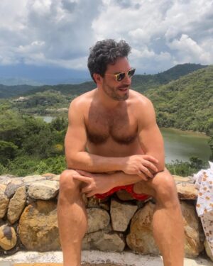 Juan Pablo Espinosa Instagram - #tbt 
mentalmente estoy aún aquí 
🌴 ☀️ 
Mentally I’m still here