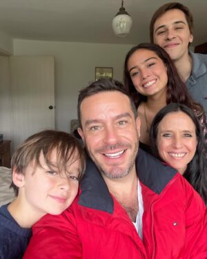 Juan Pablo Espinosa Instagram - Family time 😍