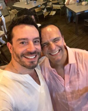 Juan Pablo Espinosa Instagram - Anoche celebrando a mi querido @remo_alfredo & @frefre87 en un matrimonio espectacular! Les deseo TODA la Felicidad del mundo!!! 🙏🏼🤍🎉