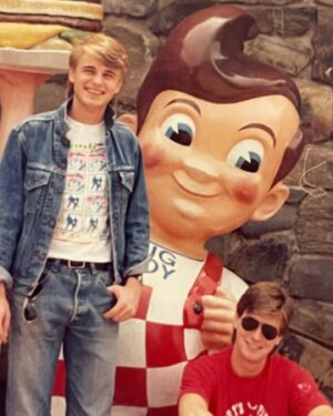 Juan Pablo Gamboa Instagram - Somewhere in Massachusetts, probably 1987…