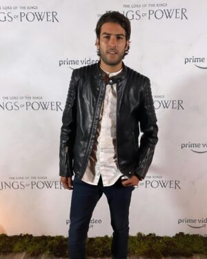 Juan Pablo Gil Instagram - Screening “The Rings of Power”  con mi hermano @danielelbittar