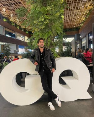 Juan Pablo Gil Instagram - GQ 
@angelopolis_puebla
#GQxAngelopolis #TheRunwayBehindWindowDisplay 
@allsaintsmex @allsaints