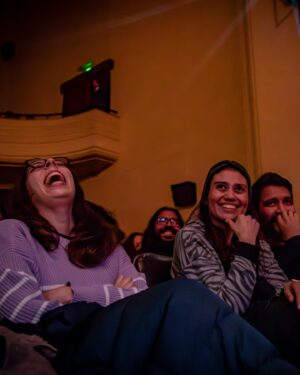 Juan Pablo López Instagram - Valparaíso de mi amor ❤️😍 estuvo increíble el sábado padado, en Aula Magna de la UFSM. Muchas gracias público lindo 🫶🏻🌟.

Santiago
- 12 de Julio, doble función, 20 y 22 horas, Teatro Oriente.

Regiones
- Concepción, 18 Julio, Teatro U. De Conce, últimas entradas.
- Pucón, 25 de Julio, Black Forest, doble función.
- Victoria, 26 de Julio, Taberu.
- Temuco, 27 de Julio, Teatro Municipal.

Abrió el show la talentosa @laarossyrossy 

📸 fotos de la amiga @kattasaurus 

El gran trabajo de @tereacevedoe liderando el equipo de trabajo. 

🎟 Entradas en lopezcomediante.cl

#valparaiso #santiago #humor #comedia #standup #standupcomedy