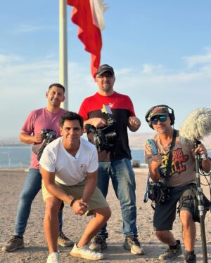 Juan Pablo Queraltó Instagram - Un recorrido por el extremo norte de Chile… Arica, Socoroma, Putre, PoconChile fueron algunos de los lugares que recorrimos con mi tremendo equipo de @sabingochv grabando sorpresas e historias…
Gracias a este grupo de amigos y profesionales que hacen que la pega sea exitosa!!! @fblanchait @eliascontrerasg @orlandoromerom 🙏🏽🙏🏽🙏🏽