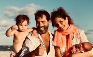 Juan Pablo Shuk Instagram - Vamos a ser felices los cuatro! 👨‍👩‍👧‍👦