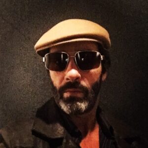 Juan Pablo Shuk Instagram - Hoy de gorra! Trabajando.