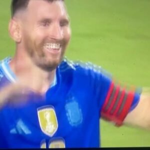 Juan Pablo Sorín Instagram - Último amistoso antes de @copaamerica show de @leomessi ( dos goles ) y de @angeldimariajm ( casi cierran la cancha con la chilena ) goles de @lautaromartinez pases preci(o)sos de @enzojfernandez y toods felices 
Muchachos…
Vamos Argentina 🇦🇷❤️✊🏾 siempre