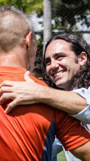 Juan Pablo Sorín Instagram - Presença ilustre na Toca! 🦊O ídolo Sorín acompanhou o último treino do elenco antes da viagem para o Equador, conheceu a nova estrutura da Toca da Raposa 2 e aproveitou para apoiar o time nos próximos desafios! 

Tudo isso você confere no #Partiu Quito, no YouTube do Cruzeiro!