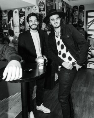Juan Pablo Villamil Instagram - ¡Final de gira con Moncho de cumpleaños! ¡Que gira, que gira! ¡¡Gracias a todos los que nos acompañaron!! Se sintió tal y como en los buenos viejos tiempos, incluso mejor.