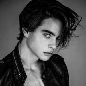 Judah Lewis Instagram - Taken just moments before @damon_baker and I ate some really amazing Chinese food