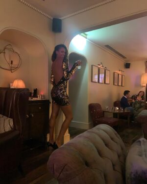 Judi Shekoni Instagram - Turning my back on 2021 😎🥳😝 Happy New Year!!!
