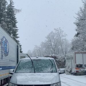Juju Di Domenico Instagram - “Blackout” 

Sì, ci sarà la neve. 

Stasera su @rai1official 
@eliseo_entertainment 

#blackoutlaserie