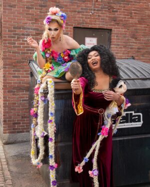Jujubee Instagram - Mother knows best! 
Rupunzel in Boston—a modern day fairy tale of love, loss, and motherhood
.
.
Dress by @samueljdonovan 🌺 
Rupunzel braid by @bigxatlas , adorned with flowers by miss Big Atti, me, and @doriannblonch 🌸 
Photos by @stickihoneyy edited by @itssecretqueen 🍃
