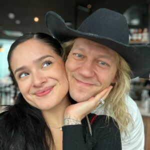 Jukka Hildén Instagram - Happy fathersday ya'll!

Fatherhood is the best thing that ever happened to me! Thanks for being my kids, you guys are the best monkeybutts I couldve ever wished for! You inspire me everyday, much love, daddy! 

And I love you so so so much @chachigonzales ❤️🤟🔥

#hyvääisänpäivää #happyfathersday