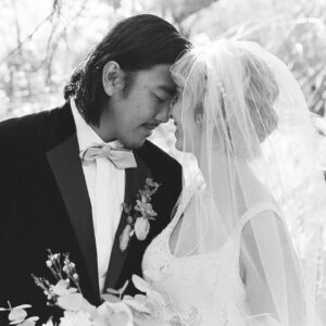 Julia Aks Instagram - ❤️ 11.20.22 ❤️

married my love, my playmate @mikegan 

held up by the most wonderful village of family and friends

nothing has ever felt so right

when we touch heads like this my brain gets warm and tingly :)

photo by notre ami @julsdylan 💗