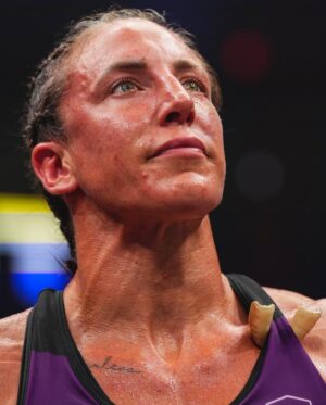 Julia Budd Instagram - thank you so much to everyone who helped me get my hands raised once again the @pflmma cage on Friday night 💎 thank you to all my training partners, family and coaches @lancegibsonsr @lancefearlessjr @eddie_cha @santinodefranco to @katiebudd for holding down the Fort back home, my mama @debmealia for flying out to see me in Atlanta because she know I needed one of her hugs and @barontara for flying down to watch the pups for us. I am so lucky to have so many great people in my life and thank you guys for continuing to believe in me. I love you all 💜