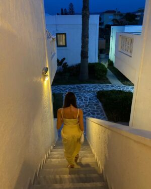 Julia Carlile Instagram - Holiday highlights👙🌞