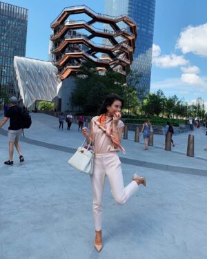 Julia Chatterley Instagram - The big apple!
