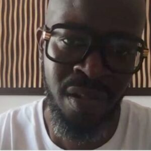 Julia Chatterley Instagram - @realblackcoffee joins me to discuss his calls for unity amid South Africa’s unrest. 

#BlackCoffee #SouthAfrica #dj #djlife #patriotic #unity #africa #southafrican #southafrica🇿🇦 #realblackcoffee