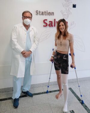 Julia Dujmovits Instagram - I guess I knew it at the Olympics - however, everything smooth again 🪄 Stronger than ever :) Thank you Dr. Janousek @kneecentervienna_prof.janousek for the years of support. 

Promise.. next time we see each other on a wing board 🏄🏼‍♀️ 🌬 and not in the hospital 😅 🤙🏻 

Can’t wait for the summer 🌊😍☀️ 🏄🏼‍♀️ 

#doctorsareangels