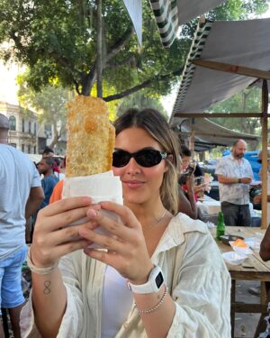 Júlia Gomes Instagram - E lá vou eu 🇧🇷🤍✨